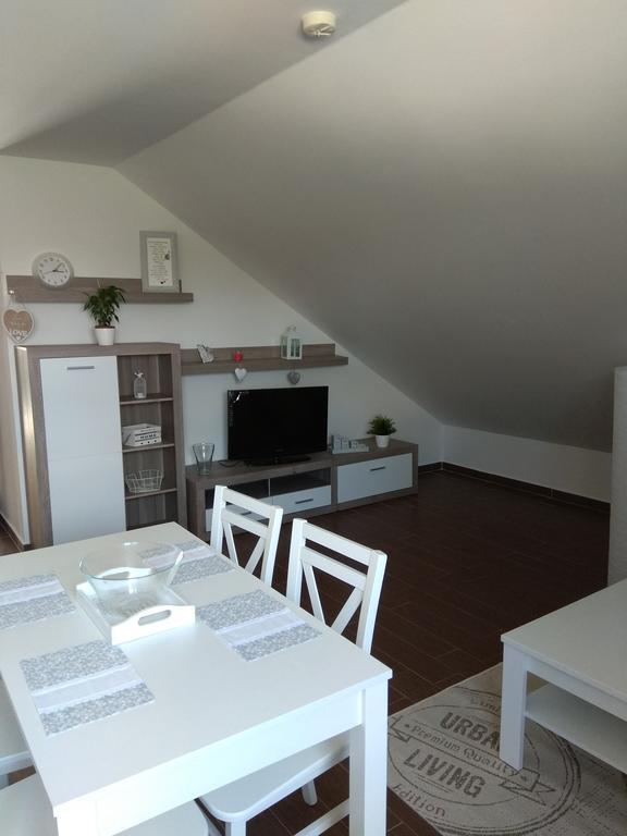 Apartmany Pod Lesem Bohutin  Exterior photo